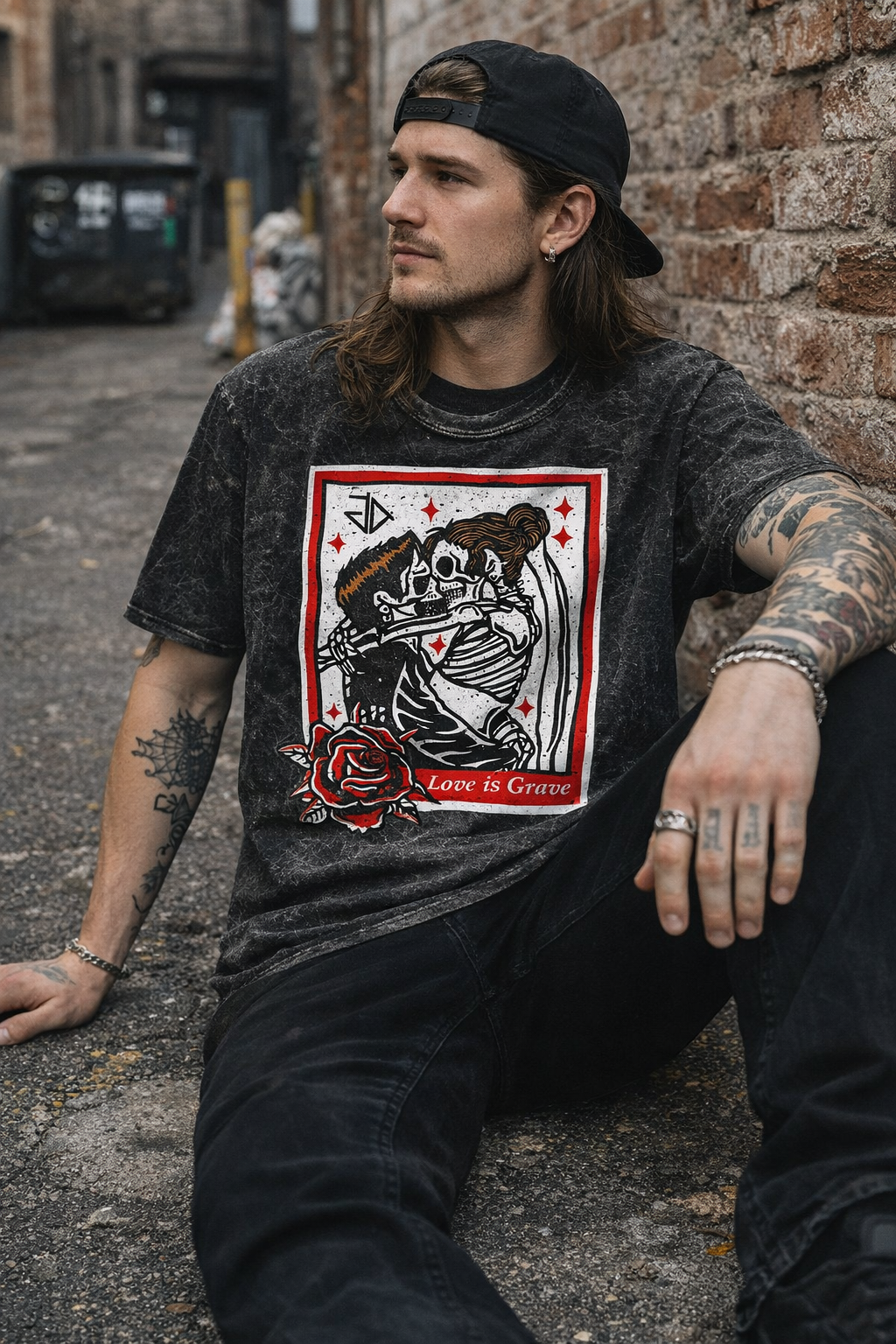 Love is Grave - washed out tee