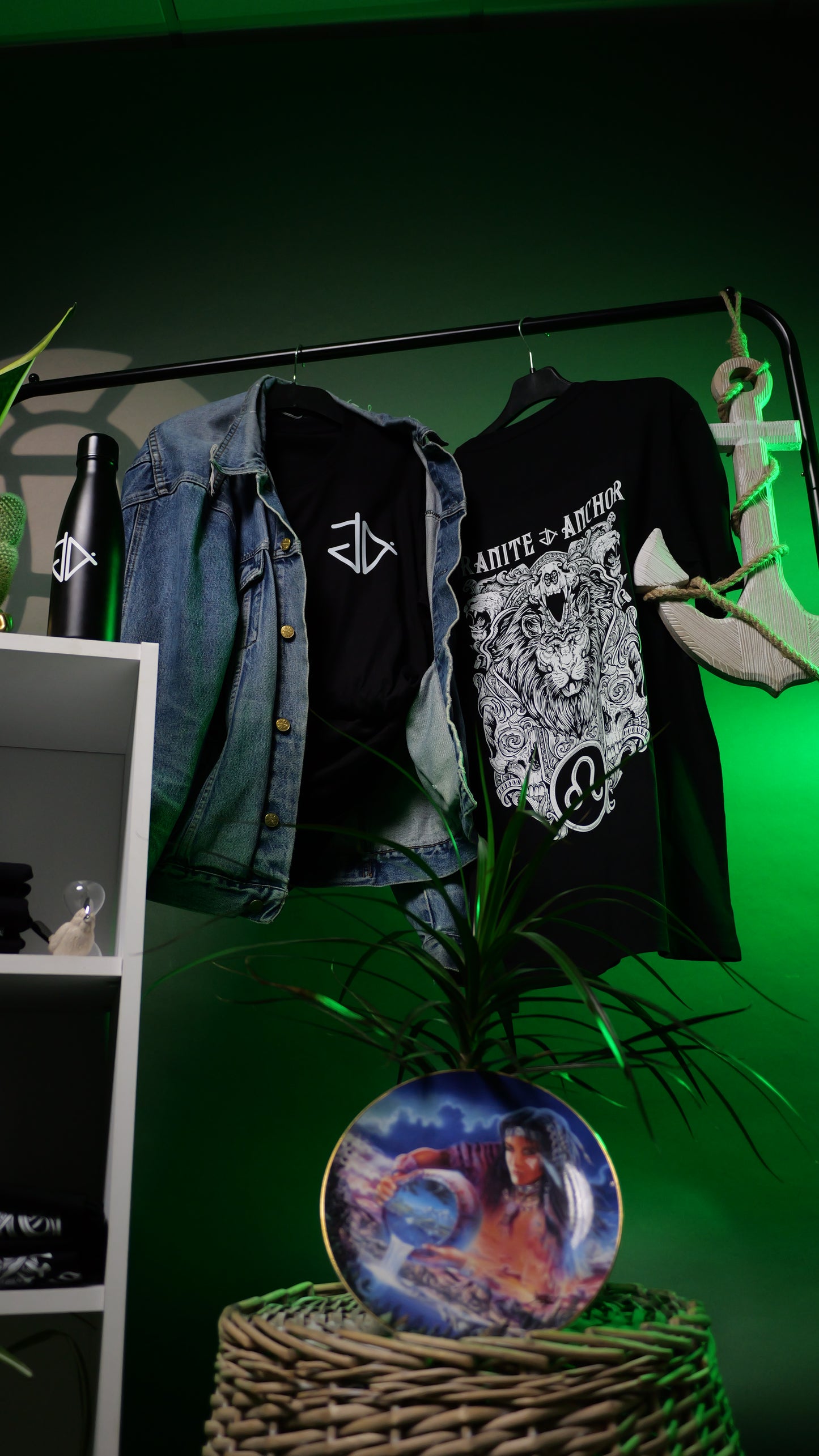 Leo Zodiac T-Shirt - Star signs amazing tattoo inspired star sign t-shirt
Leo | Granite Anchor Clothing | VaVaVoom Videos Photography