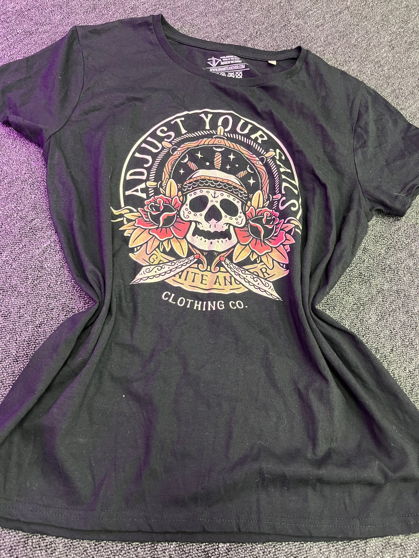 Black Tshirt  - Adjust your Sails